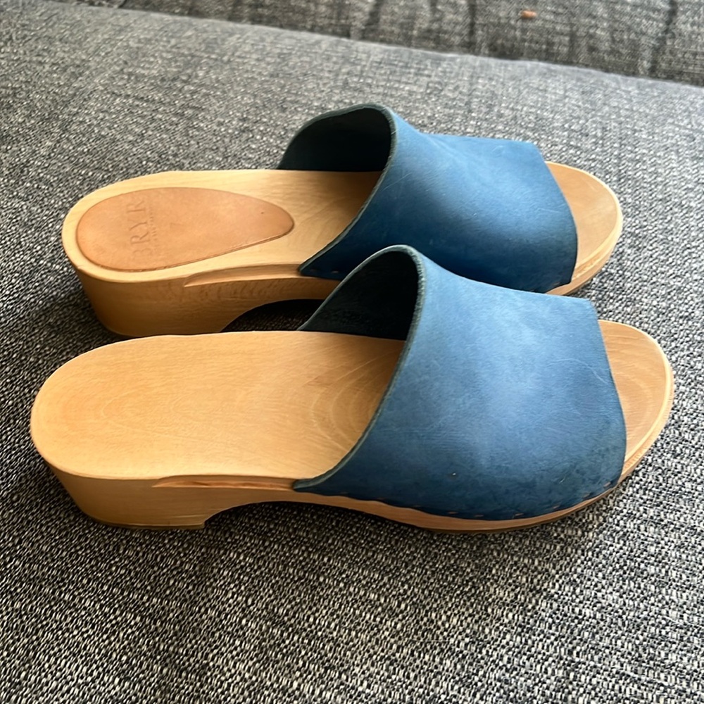 Bryr Worker Slides